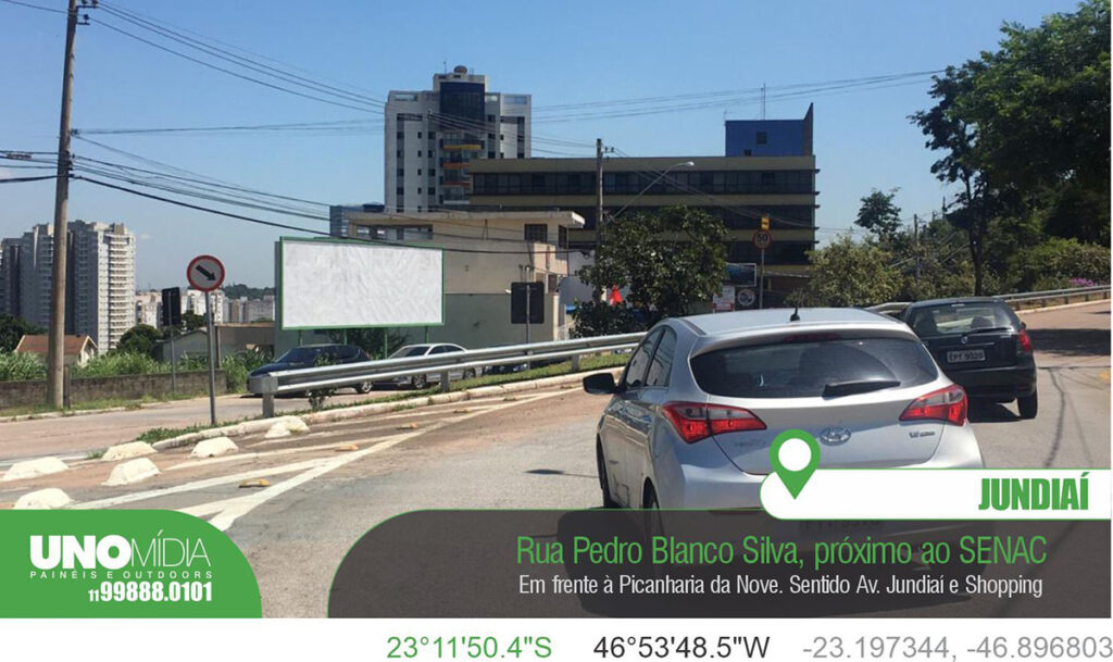 Outdoor localizado na Rua Pedro Blanco Silva, em frente à Picanharia da Nove, próximo ao SENAC, sentido Avenida Jundiaí e Shopping.