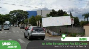 Outdoor na Av. Arthur Bernardes x Rua Júlio Zanoni