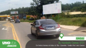 Outdoor localizado na Avenida Humberto Cereser, nº 5701, em Jundiaí, em frente à barraca de frutas do Tito, sentido Rodovia João Cereser.