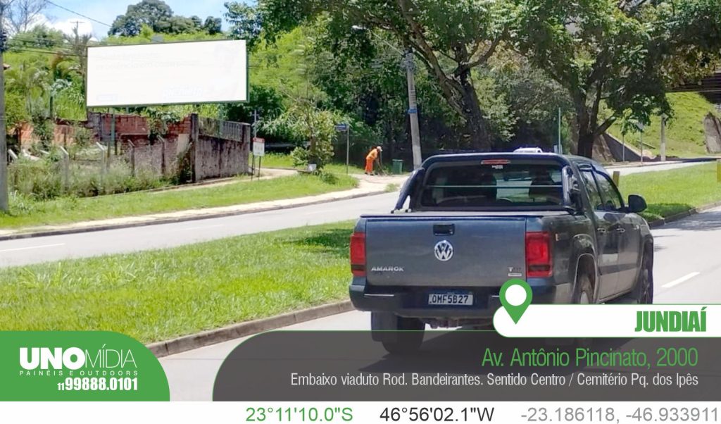 Outdoor localizado na Av. Antônio Pincinato, 2000 , com alto fluxo de veículos. Embaixo viaduto Rod. Bandeirantes. Sentido Centro / Cemitério Pq. dos Ipês