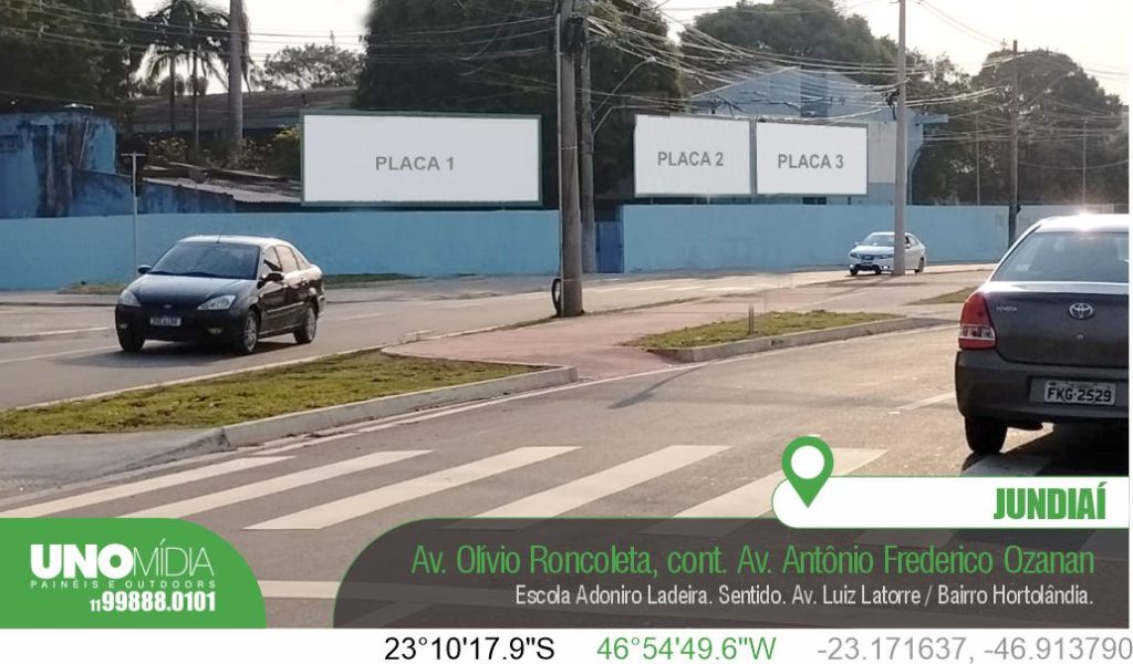 Outdoor localizado Av. Olívio Roncoleta, cont. Av. Antônio Frederico Ozanan. Escola Adoniro Ladeira. Sentido Av. Luiz Latorre / Bairro Hortoância
