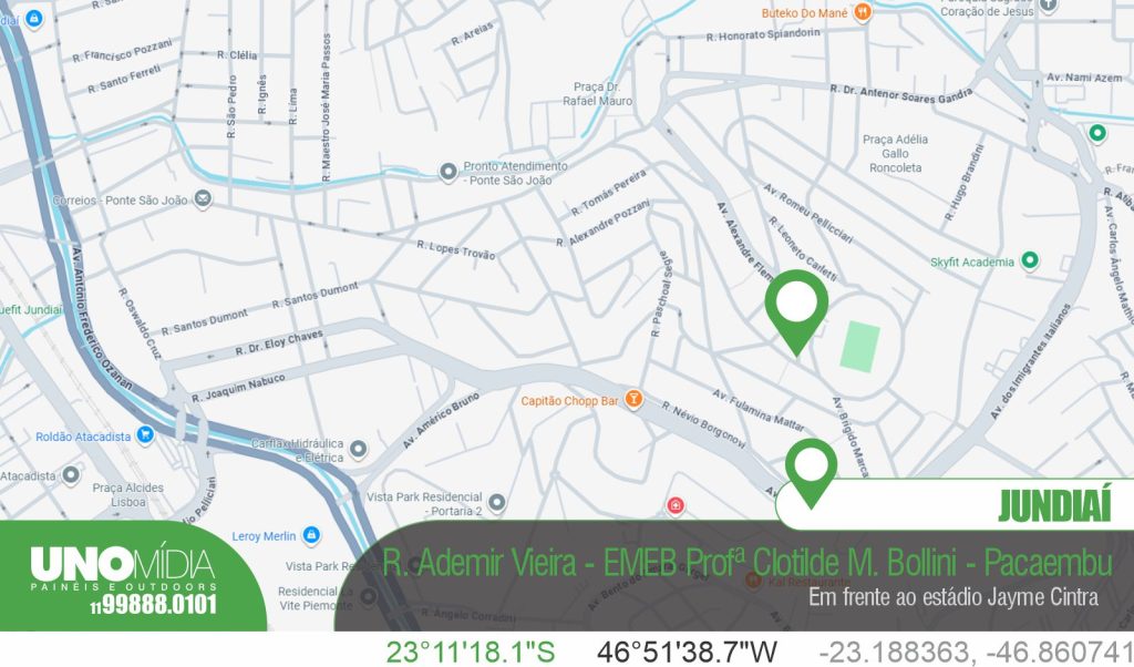 Outdoor localizado R. Ademir Vieira - EMEB Profª Clotilde M. Bollini - Pacaembú. Em frente ao estádio Jayme Cintra